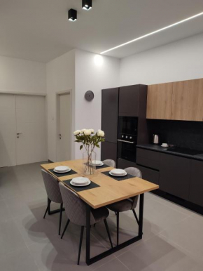 Casetta Pulis (Close to Airport & Valletta)